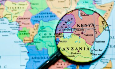 Kenya vs Tanzania Safari in 2026